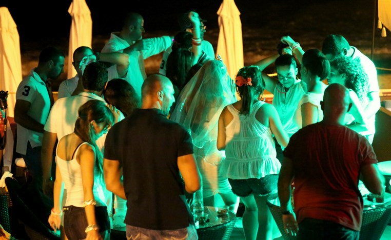 Glow Saturday Night Fever 